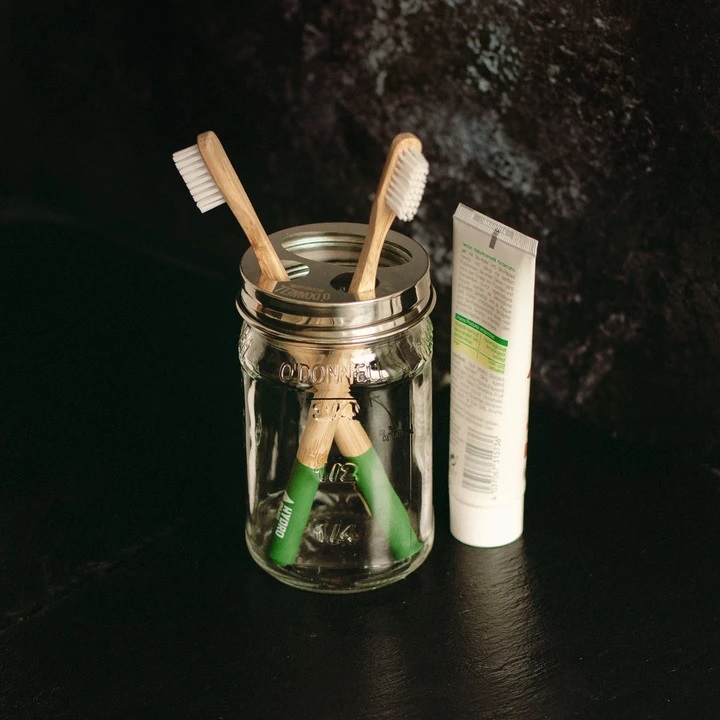 Caps Zahnburstenhalter O'Donnell Moonshiner 350 700ml Glas 2 Caps Zahnburstenhalter O'Donnell Moonshiner 350 700ml Glas 2
