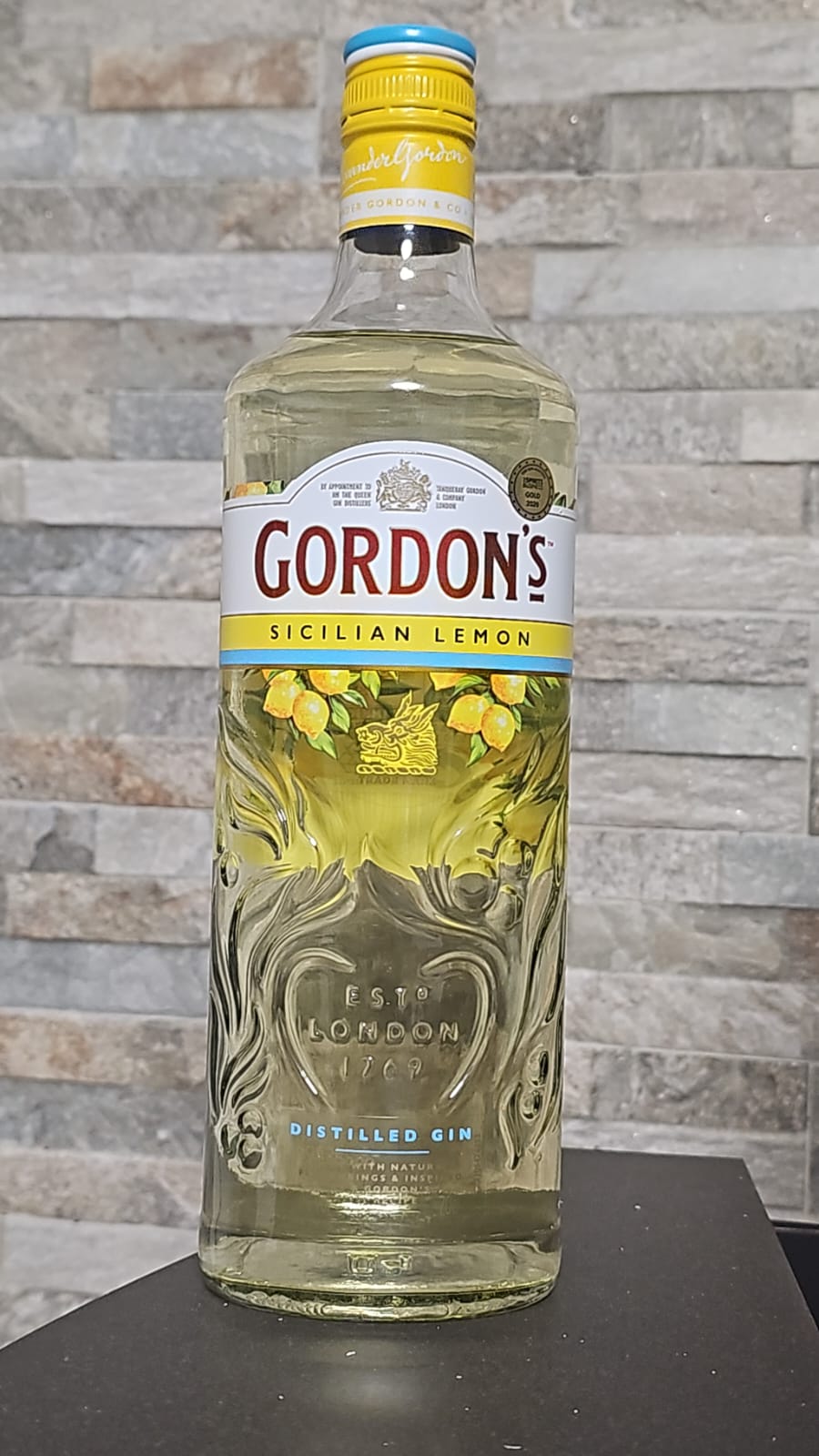 Gordons Sicilian Lemon Gin Gordons Sicilian Lemon Gin
