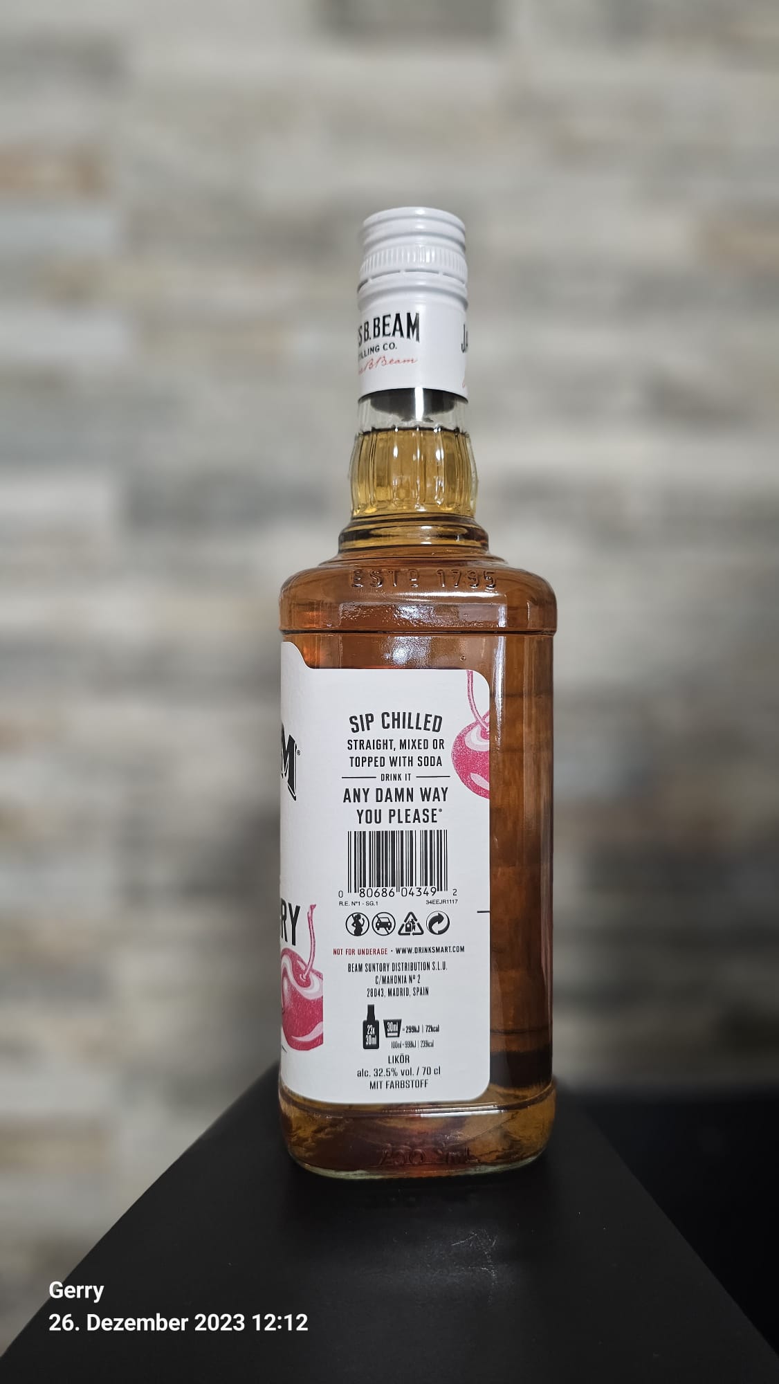 Jim Beam Black Cherry Likör 2 Jim Beam Black Cherry Likör 2