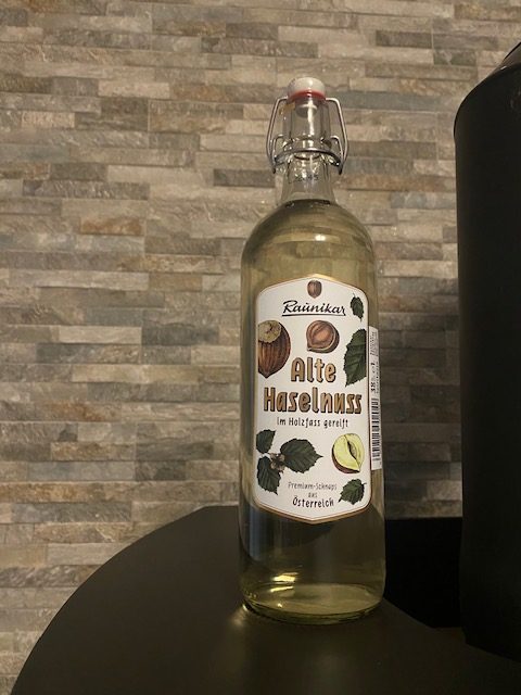 Raunikar Alte Haselnuss